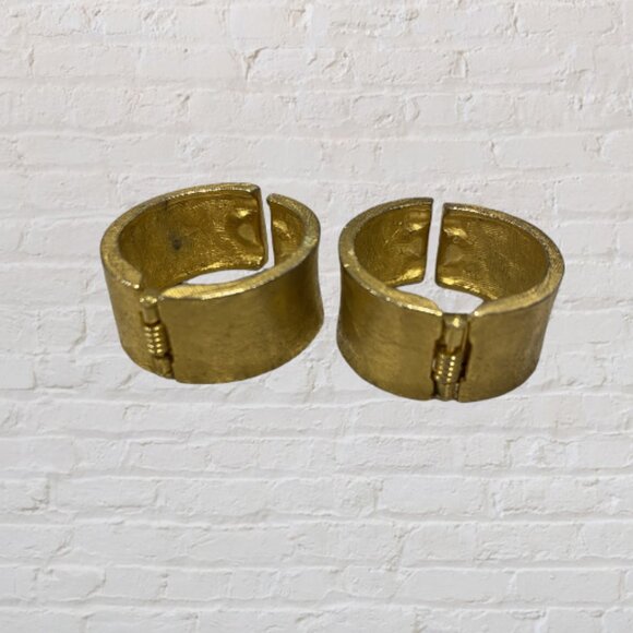 HOOP EARRINGS BUNDLE -- Set of 5 = Pierced (4)/Clip On (1), 4 Gold/1 Silver - Picture 12 of 15